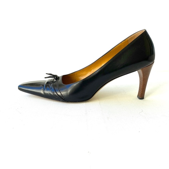 Gucci Classic Mid-Heel Black Leather Pump - Picture 2 of 9